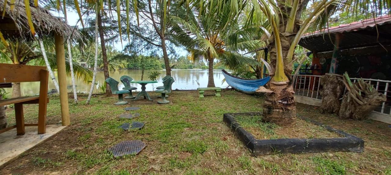 Blue Whale Lagoon Resort Ахангама Экстерьер фото