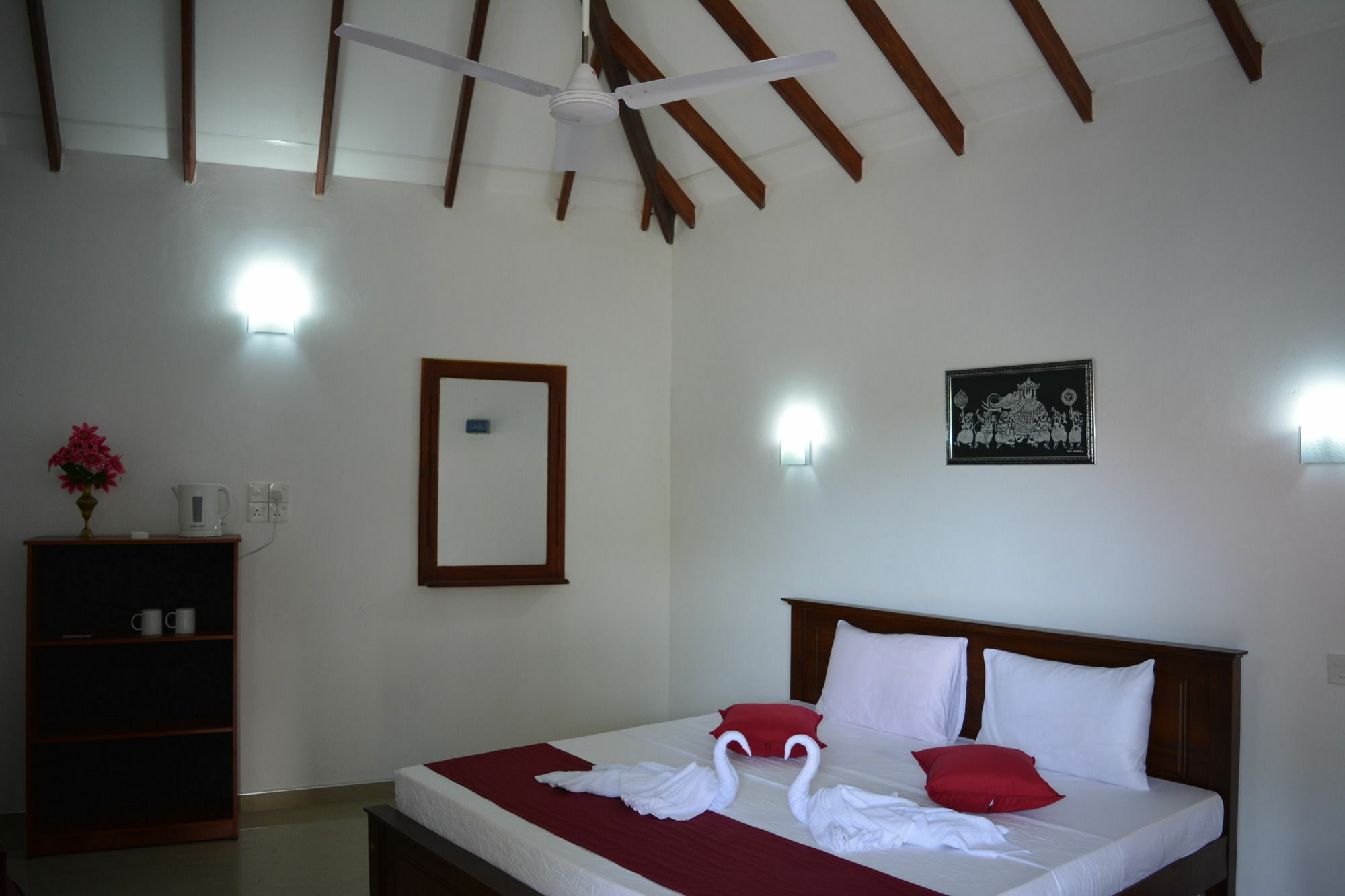 Blue Whale Lagoon Resort Ахангама Экстерьер фото