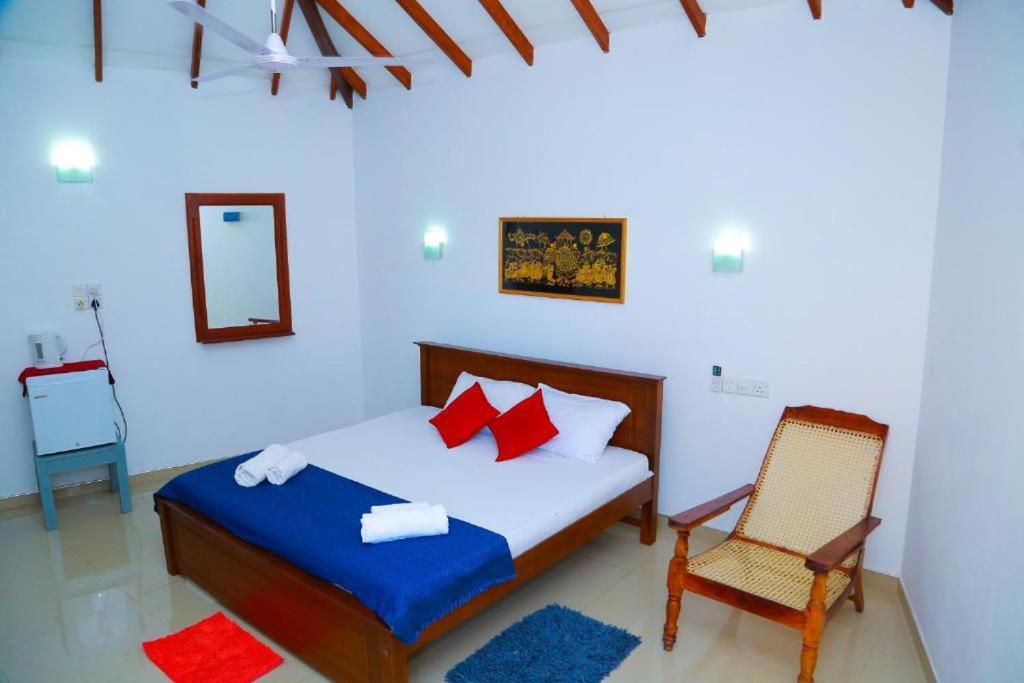 Blue Whale Lagoon Resort Ахангама Экстерьер фото